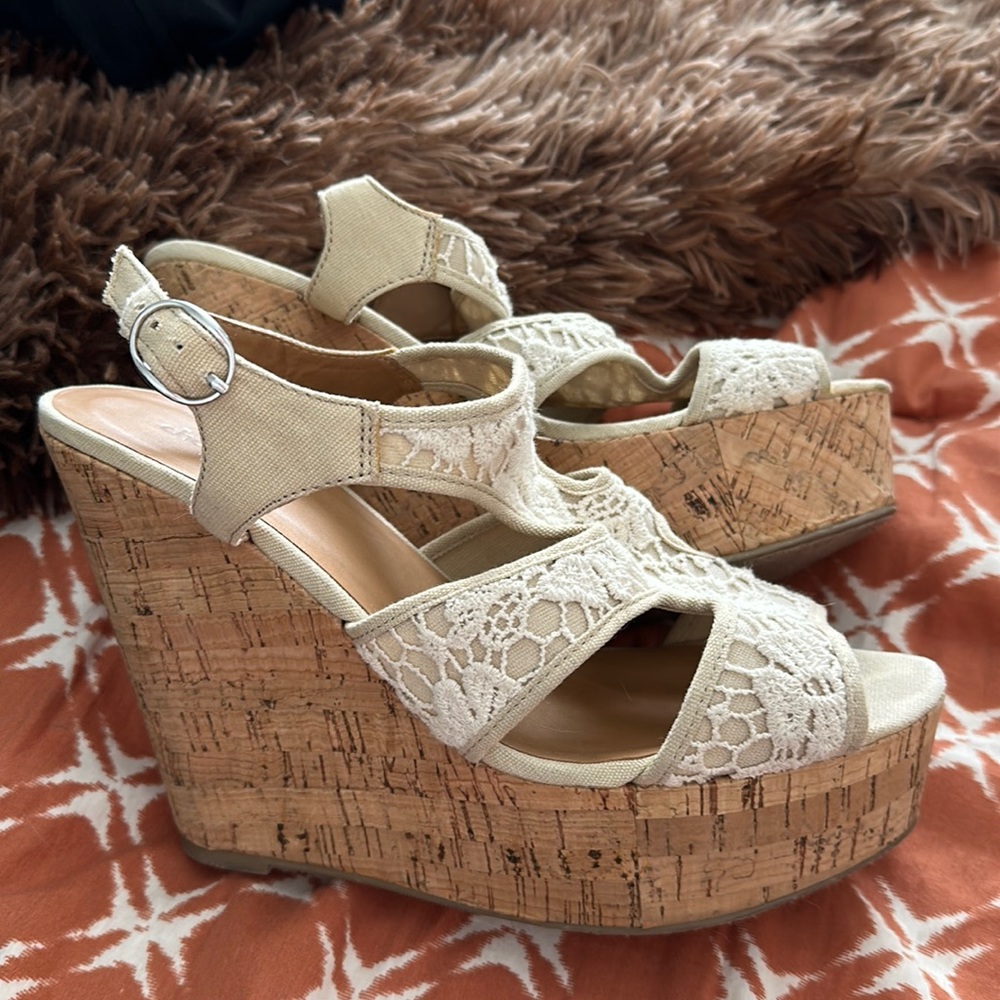 Cute lace open toe wedges sandals